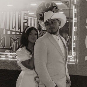 Meet your Posher, Daniela